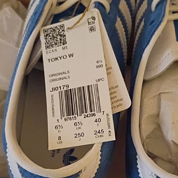 Adidas Tokyo Blue and White Sneakers - Picture 5 of 6